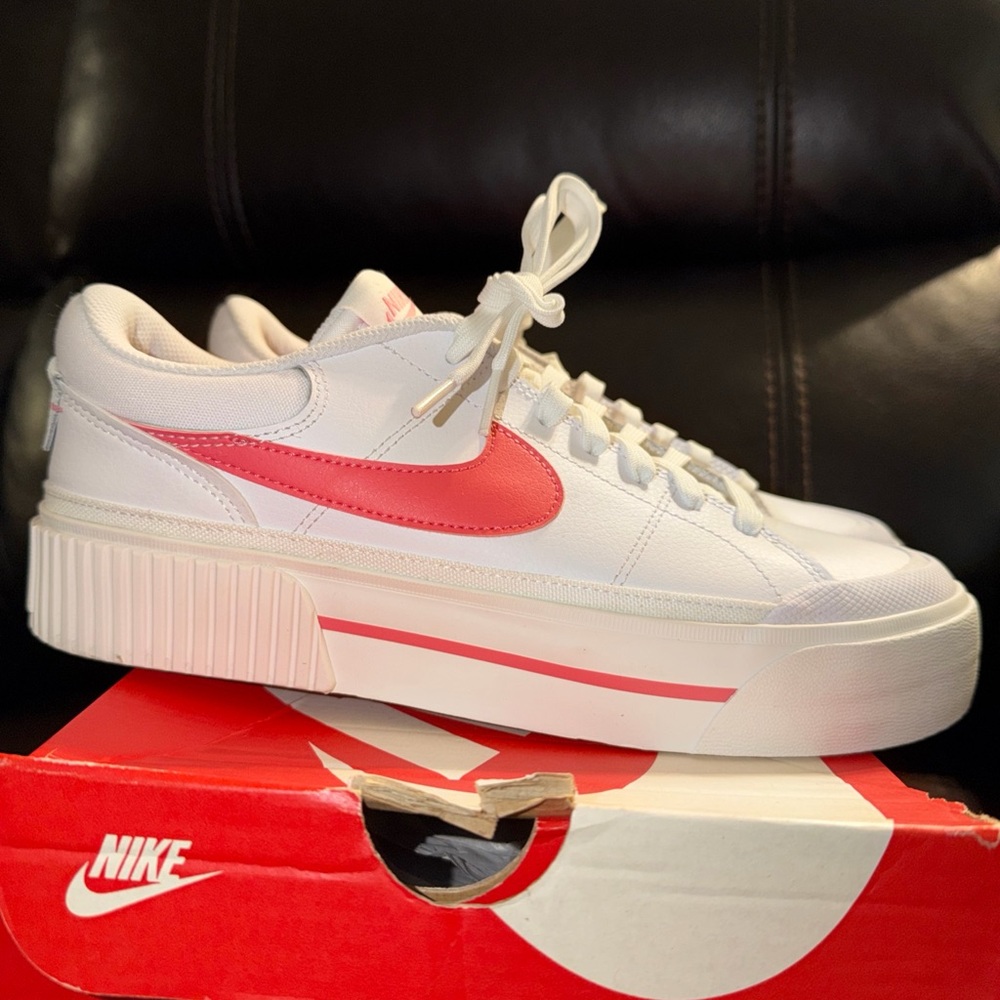 Women's Size 9.5  Nike Court Legacy Lift White Sea Coral Color  New In The Box